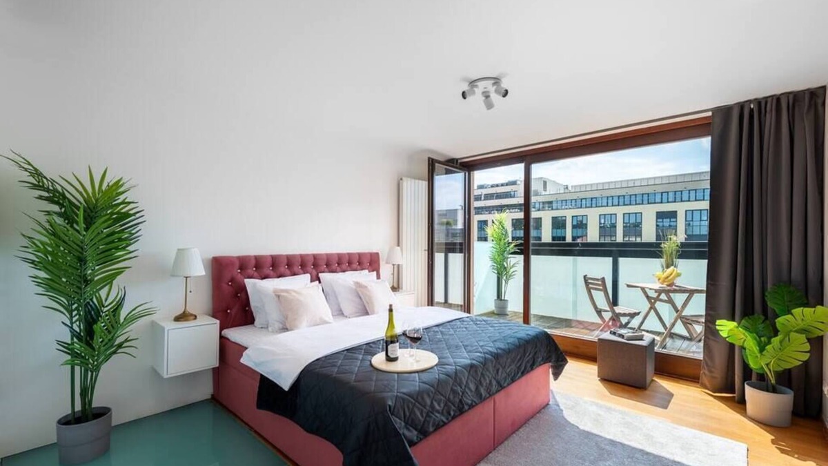 Karlin Apartment | 4-bedrooms apartment near the Prague Museum