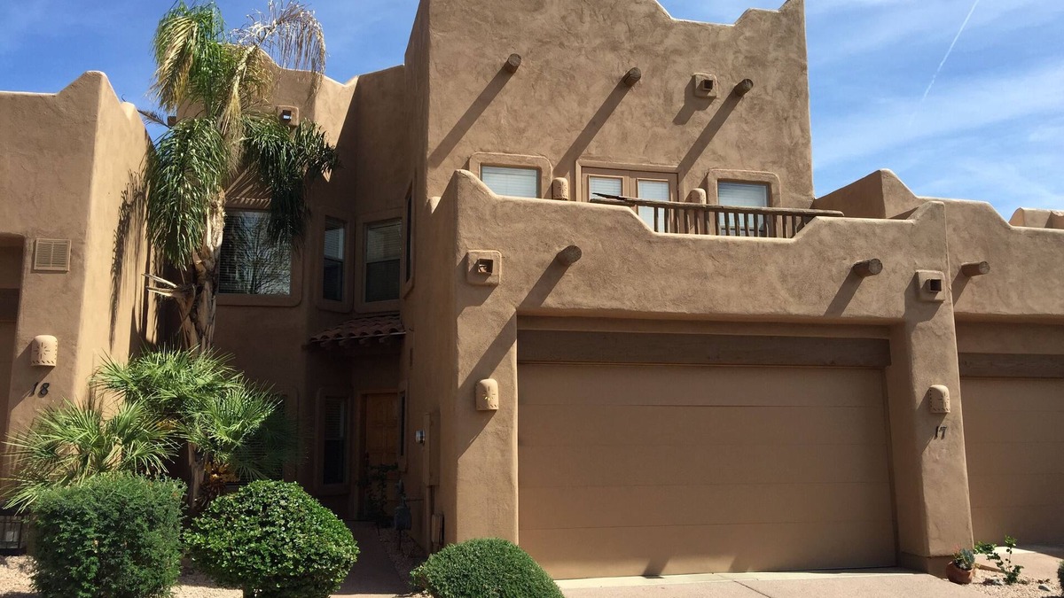 Red Mountain Ranch House | 4 Bedrooms + loft with daybed. Spacious 2-story townhome with pool, spa & garage