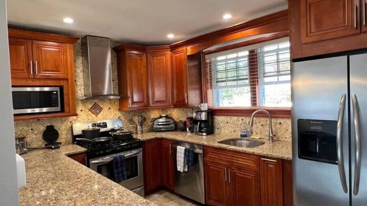 Union House | 4 beds 1.5 bath 10 minutes from EWR, 35 min to NYC