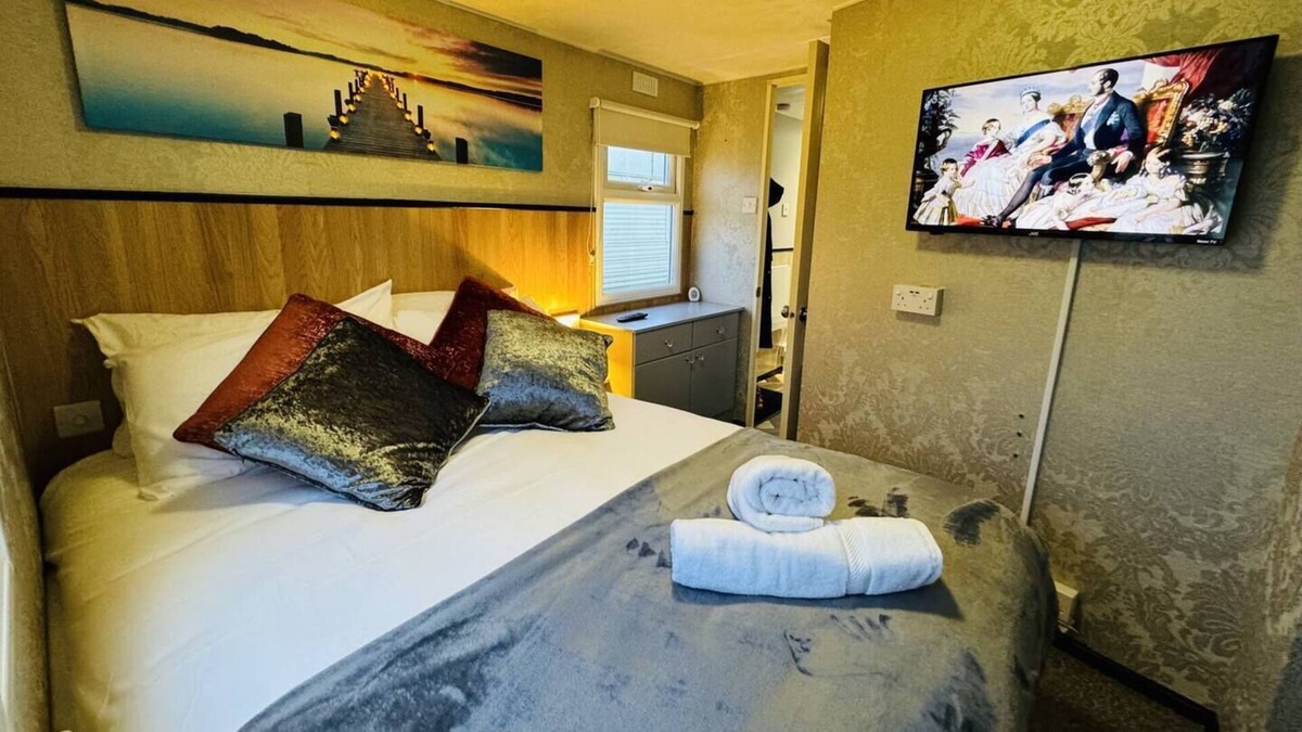 Ingoldmells Apartment | 4-berth holiday home in Ingoldmells with direct beach access, perfect for family holidays.