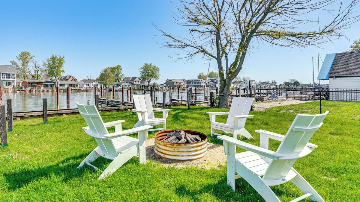 Harrison House | 4 Boat Slips: Getaway on Mouth of Clinton River!