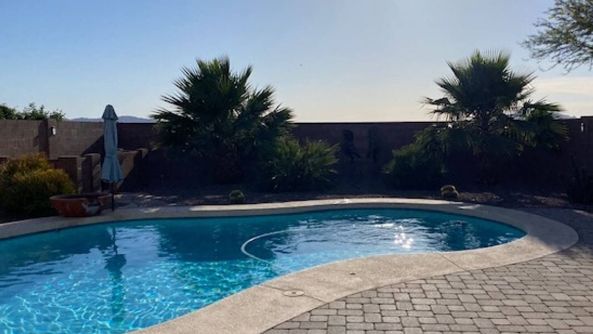 Maricopa House | 4 Br + loft 2000 SQ Dog friendly home with *Heated Pool*