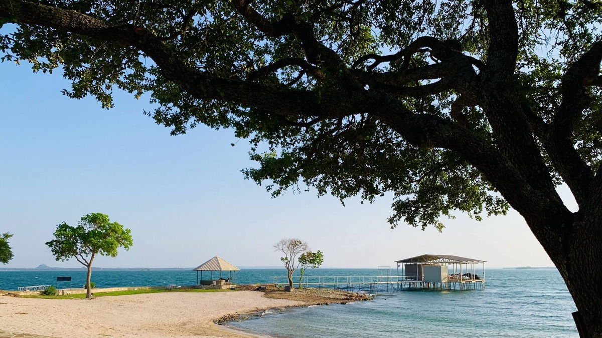 Silver Creek Village Cottage | 4 Cottages on Lake w/ private beach, beautiful views and lots of outdoor fun