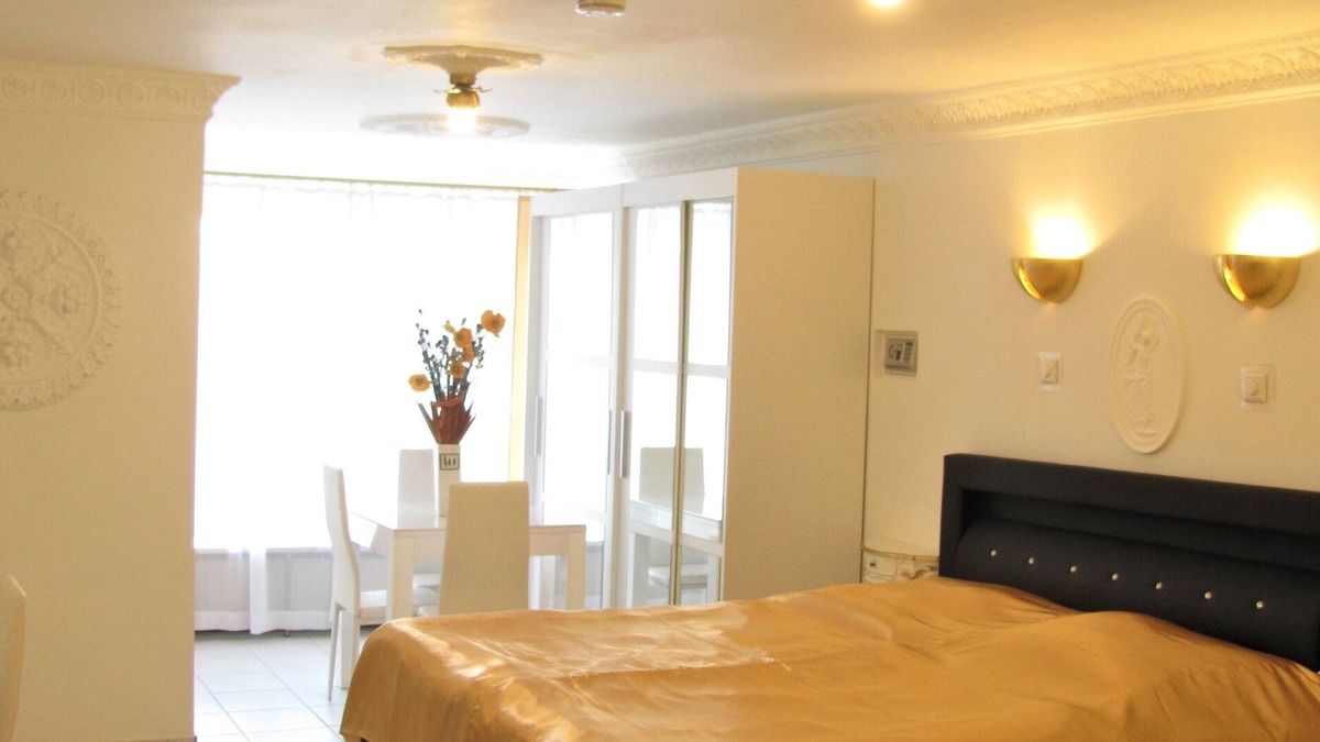 Memmingen House | 4 | Double room - Apartment Storchenfärbe
