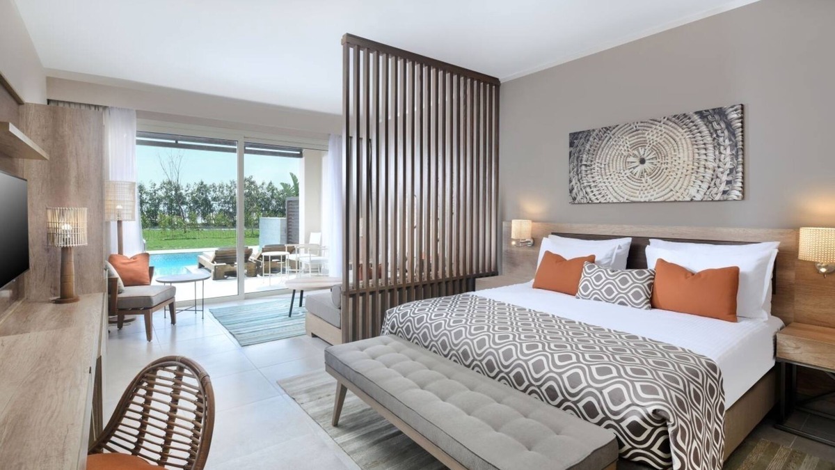Soma Bay Hotel | 4 Executive Suites | Pools, Private Beach, Spa, Paddle Tennis & More Fun