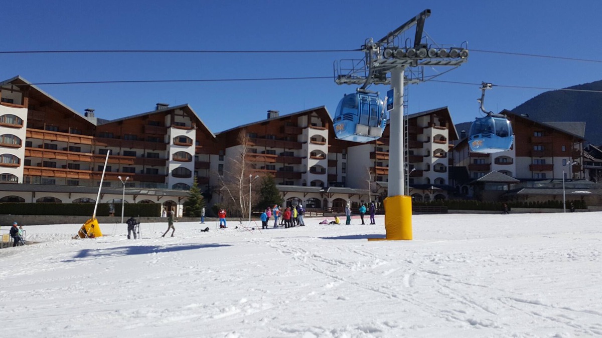 Old Town Apartment | 4* fully furnished 2 bed self-catering apartment - a stone's throw from gondola.