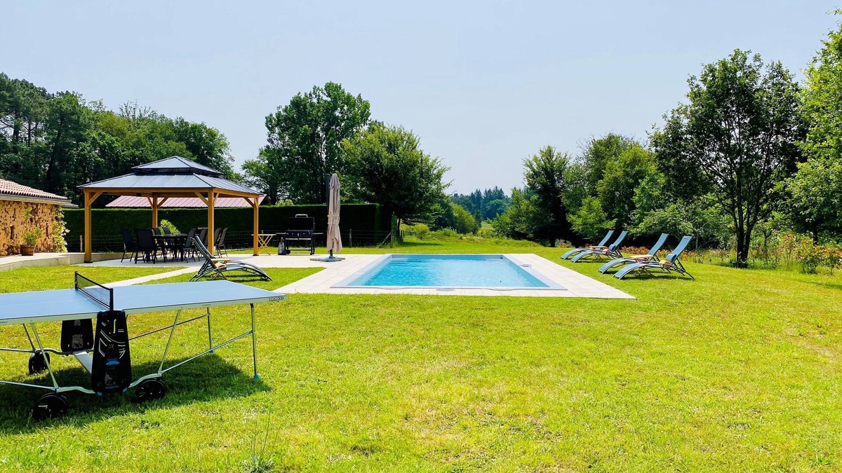 Capdrot House | 4* Holiday Home with Aircon and Private Heated Salt 10x4 Pool - 40 Mins Bergerac