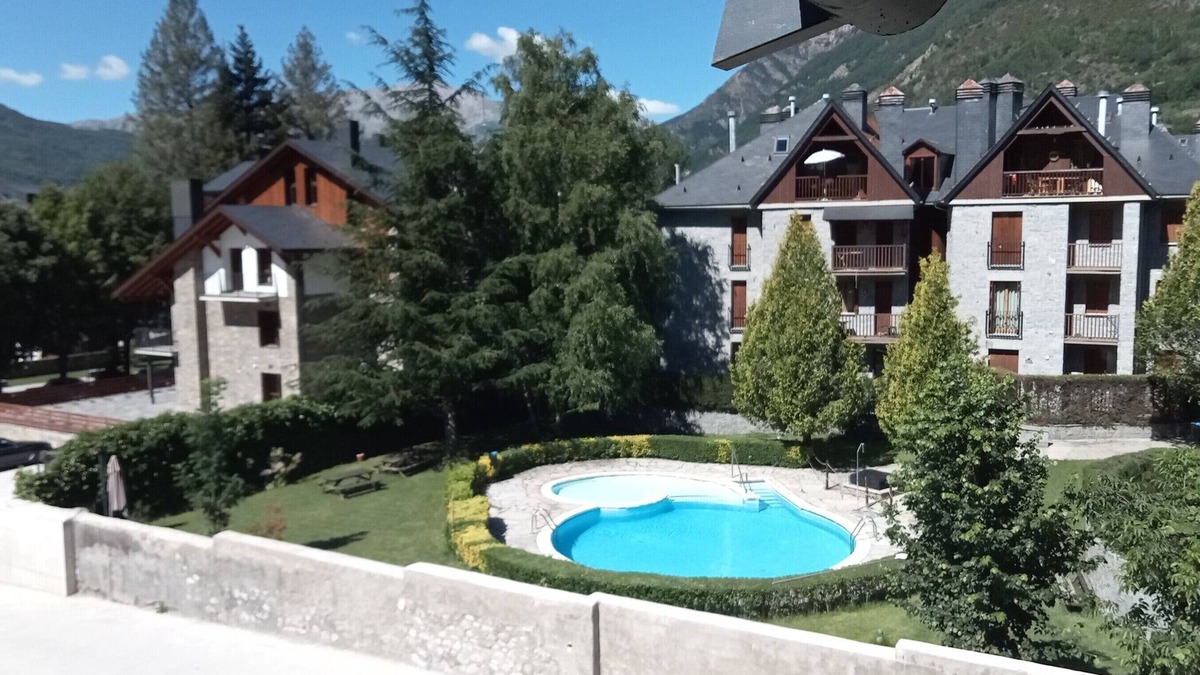 Benasque Apartment | 4 LIRONES - THE 4 SLEEPYHEAD DORMOUSES