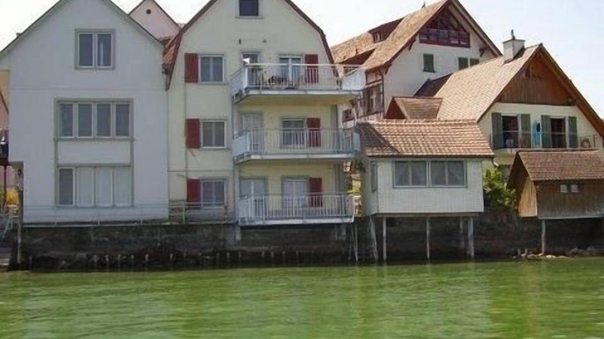 Berlingen Apartment | 4* luxury apartment (4 ½ rooms) with nice view, lake, sauna