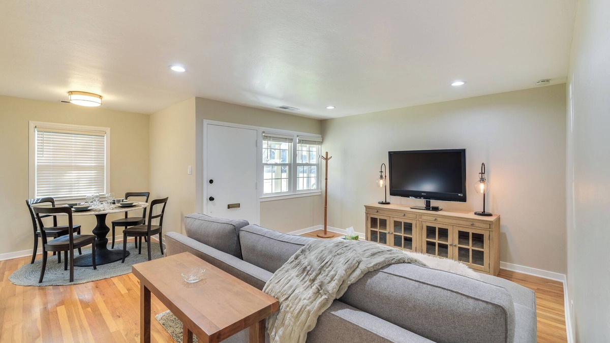 Willow Glen House | 4 Mi to Dtwn San Jose: Sleek & Modern Duplex!