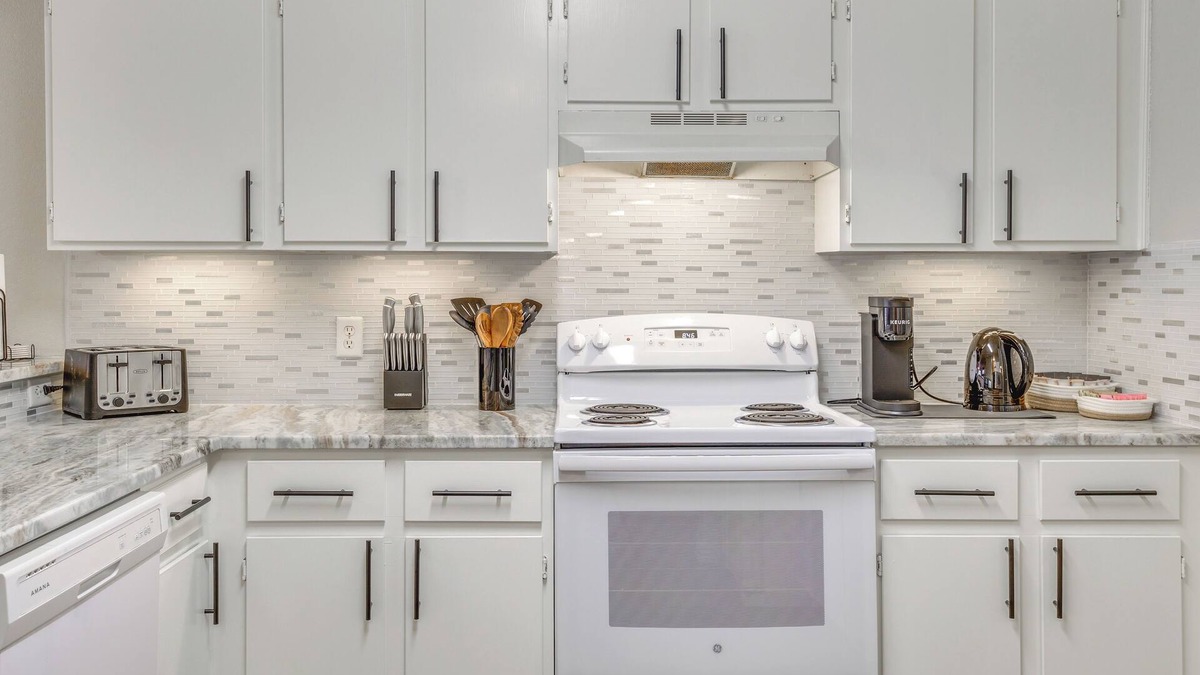 Norman Apartment | 4 Mi to Gaylord Family Stadium: Norman Home