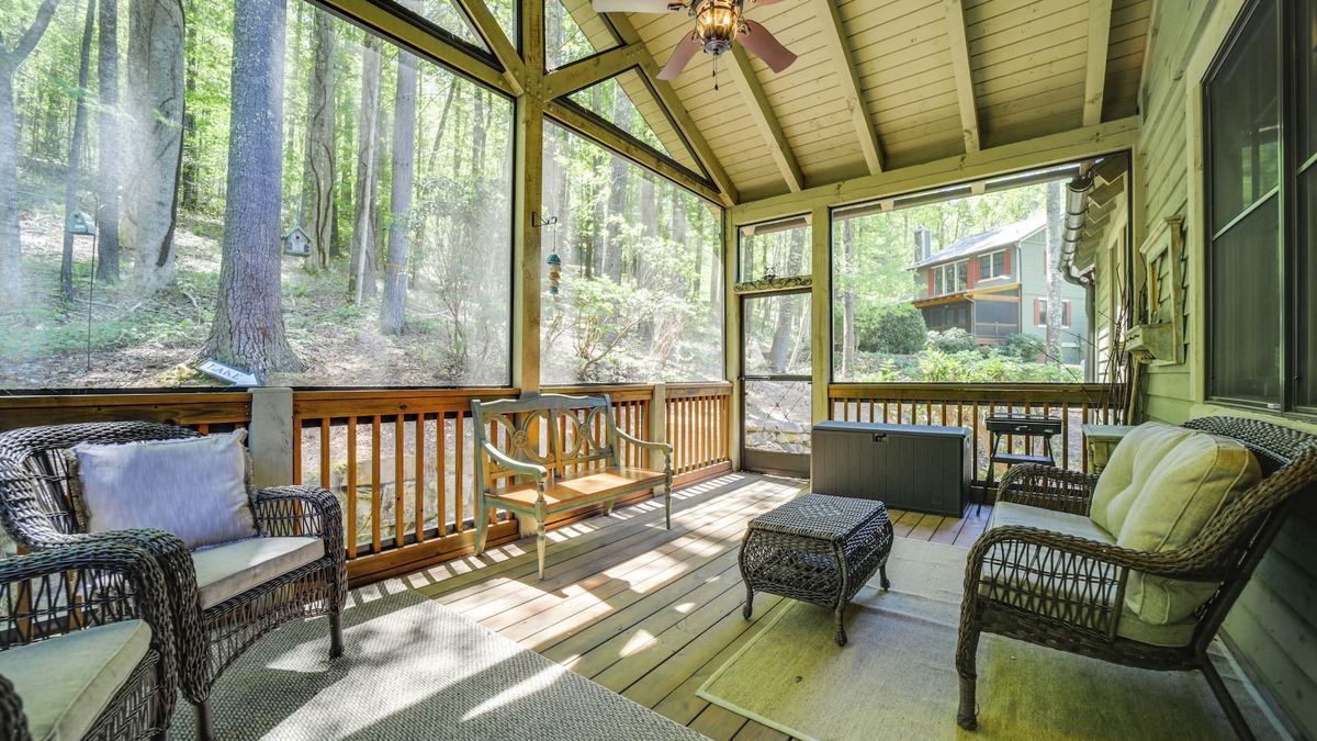 Bear Lake Reserve Cottage | 4 Mi to Lake: Tuckasegee Home w/Community Perks