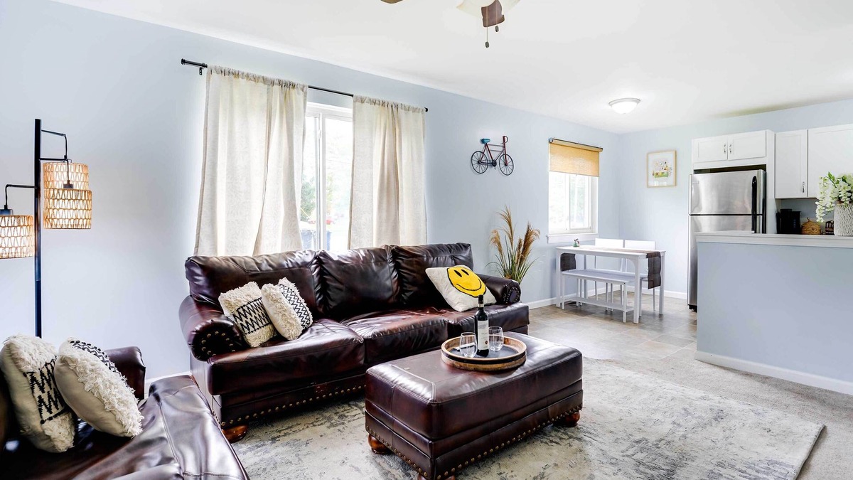 Mitchell House | 4 Mi to Michigan Stadium: Cozy Home w/Fire Pit!