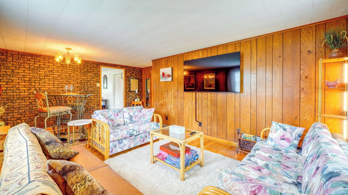 Sophia House | 4 Mi to Off-Road Park: Beckley Area Townhome