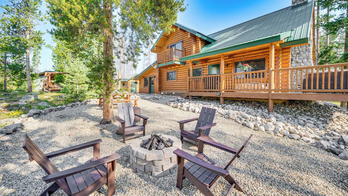 Grand Lake Cabin | 4 Mi to Rocky Mtn Nat'l Park: Cabin Near Town!