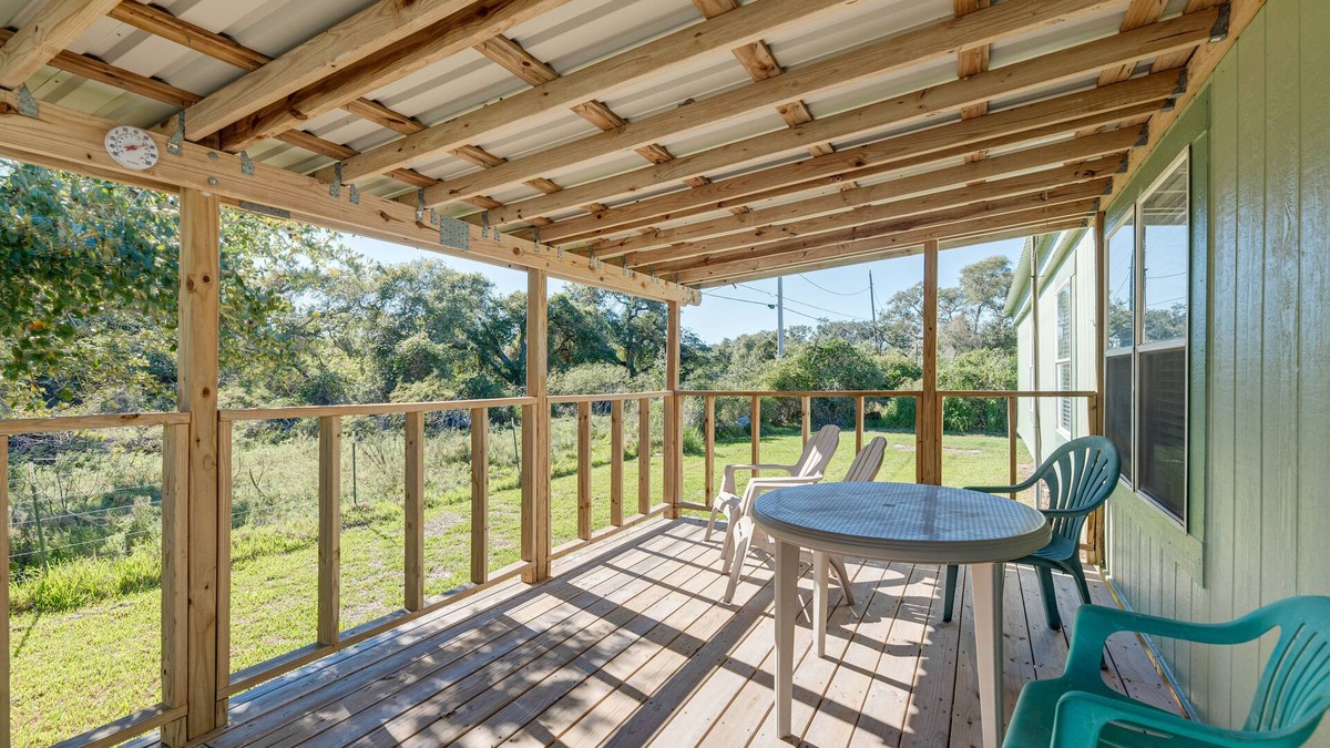Rockport House | 4 Mi to State Park: Peaceful Rockport Home w/Yard