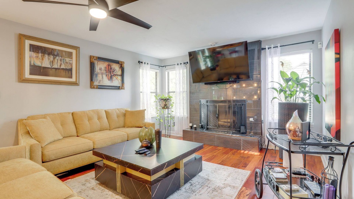 Stone Mountain House | 4 Mi to Stone Mountain: Retreat w/Office!
