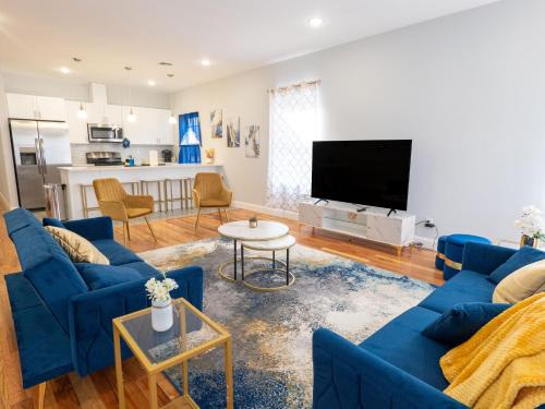 Ampere Apartment | 4 New Apts - 3 Bed Apt 1st Floor & 3 Bed Apt 2nd Floor - 1 Bed Studio Apt Ground Floor & 1 Bed Studio Apt Ground Floor near Penn Station EWR Airport Beth Israel Hospital NYC