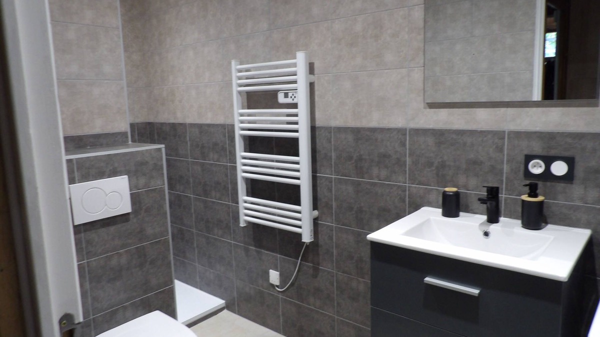 Saint-Martin-sur-la-Chambre Apartment | 4-person apartment