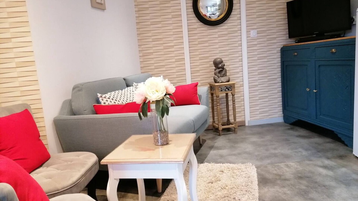 Faye-d'Anjou House | 4-person gîte with spa and sauna near Angers