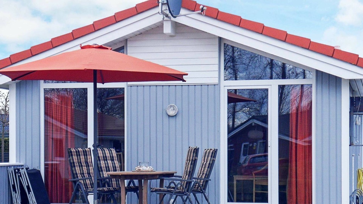 Lensterstrand House | 4 person holiday home in GROEMITZ
