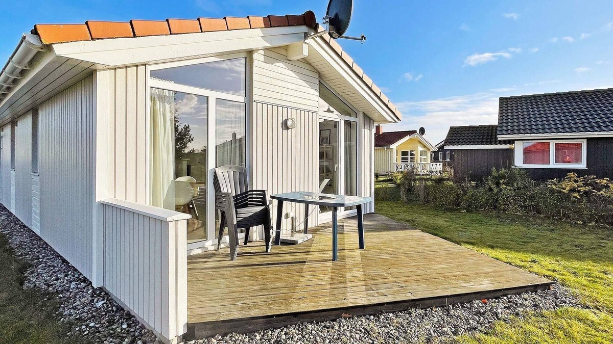 Lensterstrand House | 4 person holiday home in GROEMITZ