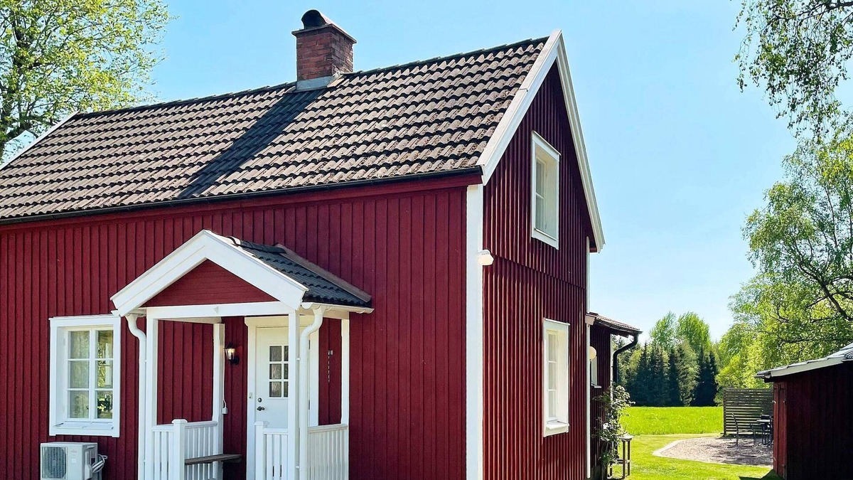 Norrhult-Klavrestrom House | 4 person holiday home in NORRHULT