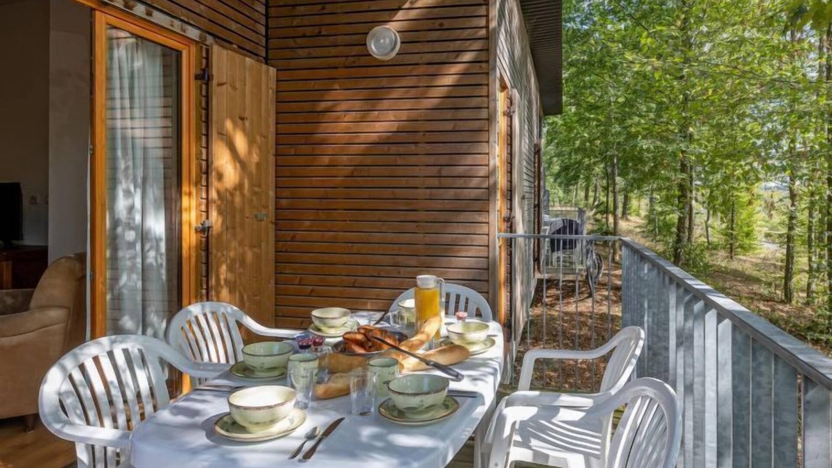 Eppe-Sauvage House | 4 pièces 8 pax CDF Duplex Les Cottages by Interhome