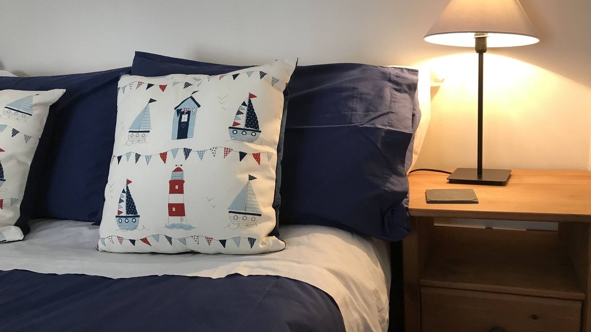 Saxmundham Cottage | 4* Rated Town Cottage for couples or solo travellers, close to Heritage Coast