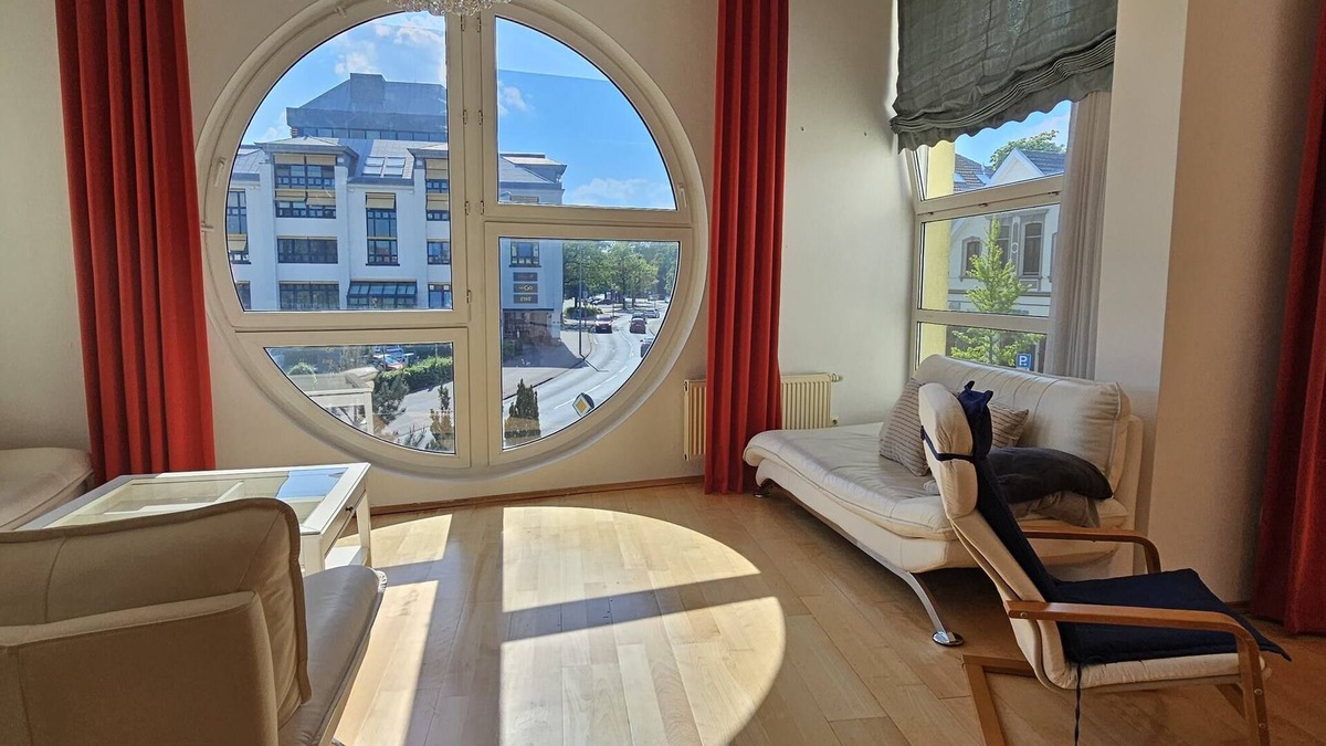 Bahnhofsviertel Apartment | 4 room apartment in central location, 135 sqm