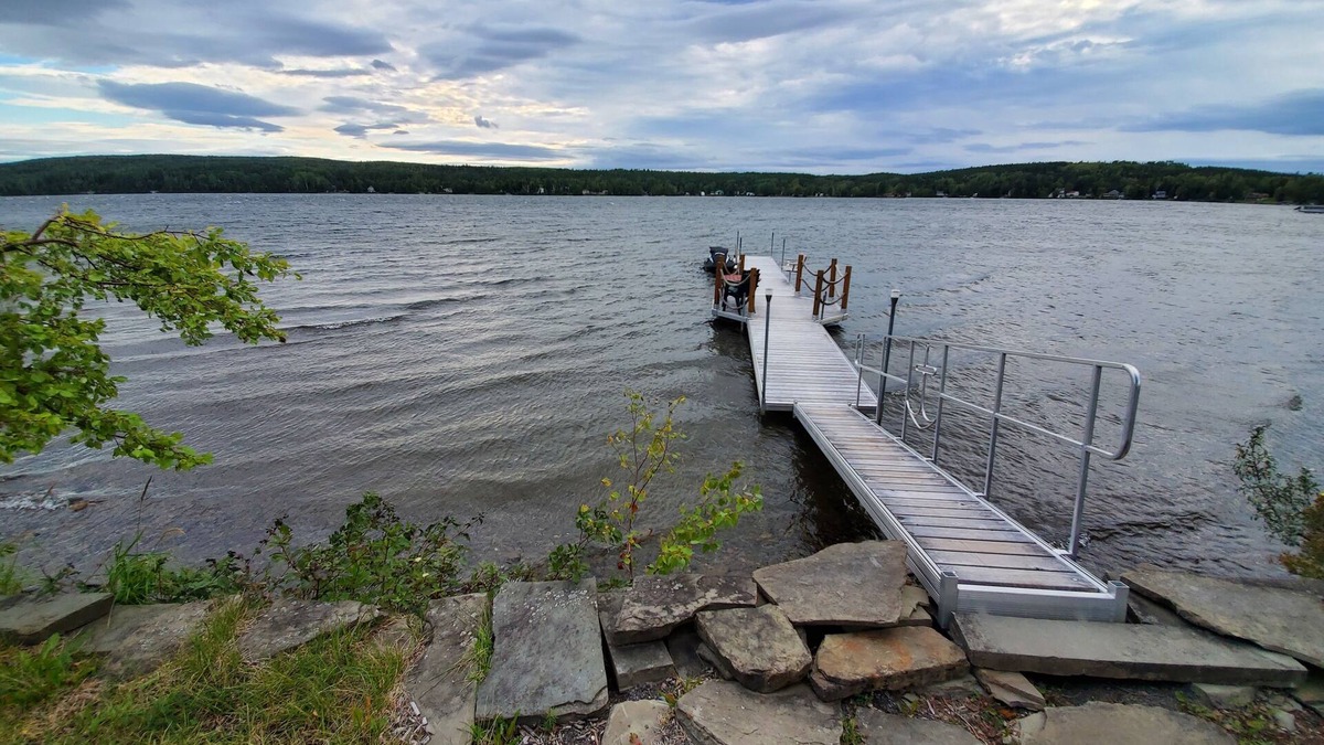 Sainte Paule Ski Chalet | 4-season cottage on Lac du Portage è Ste-Paule