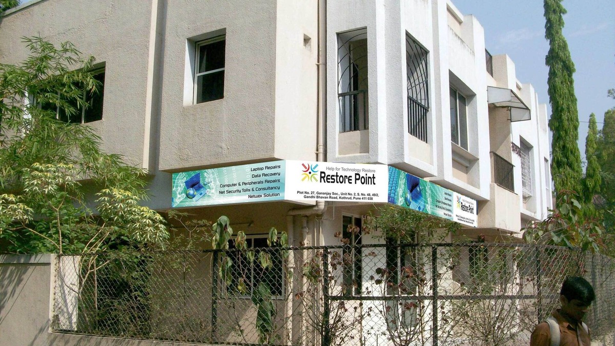 Kothrud House | 4 Single beds Shared stay for family & friends !