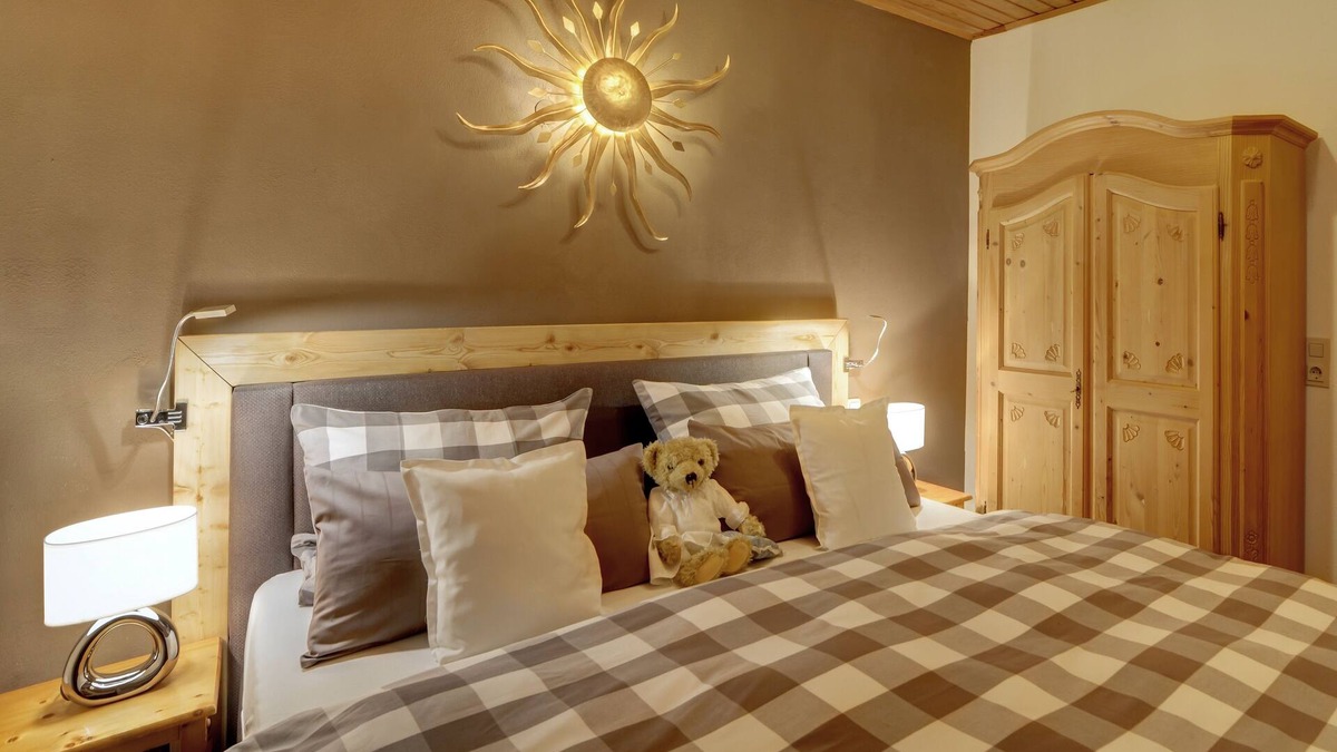 Bodenmais Apartment | 4 star comfort vacation apartment in a country house style with a tiled stove