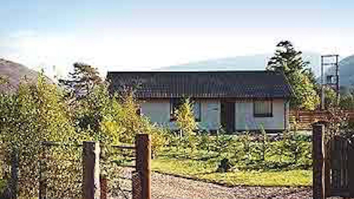 Achnasheen House | 4 star detached cottage on edge of Kinlochewe Village and near Nature Reserve