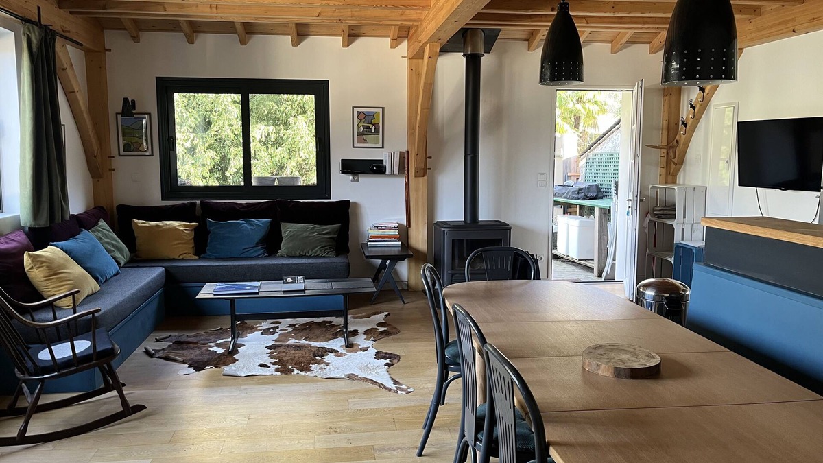 Aste-Beon Ski Chalet | 4-star gite, sleeps 6 in the Ossau valley. Wooded park with Nordic bath!