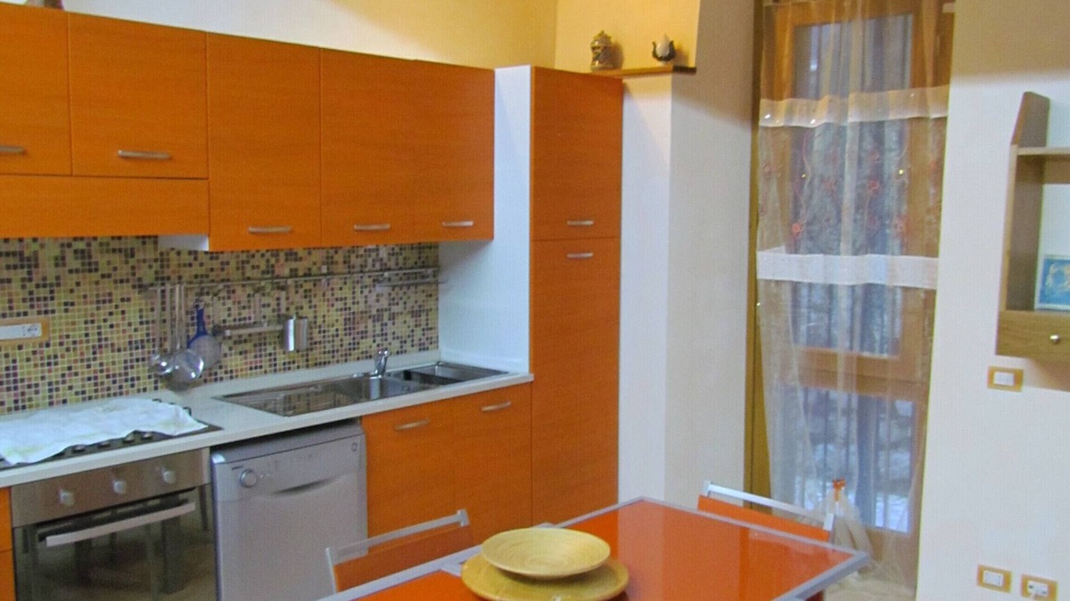 Terracina Apartment | 4 STAR QUALITY ANCIENT RENEWED independant CONFORTABLE APARTMENT 50SQ/M
