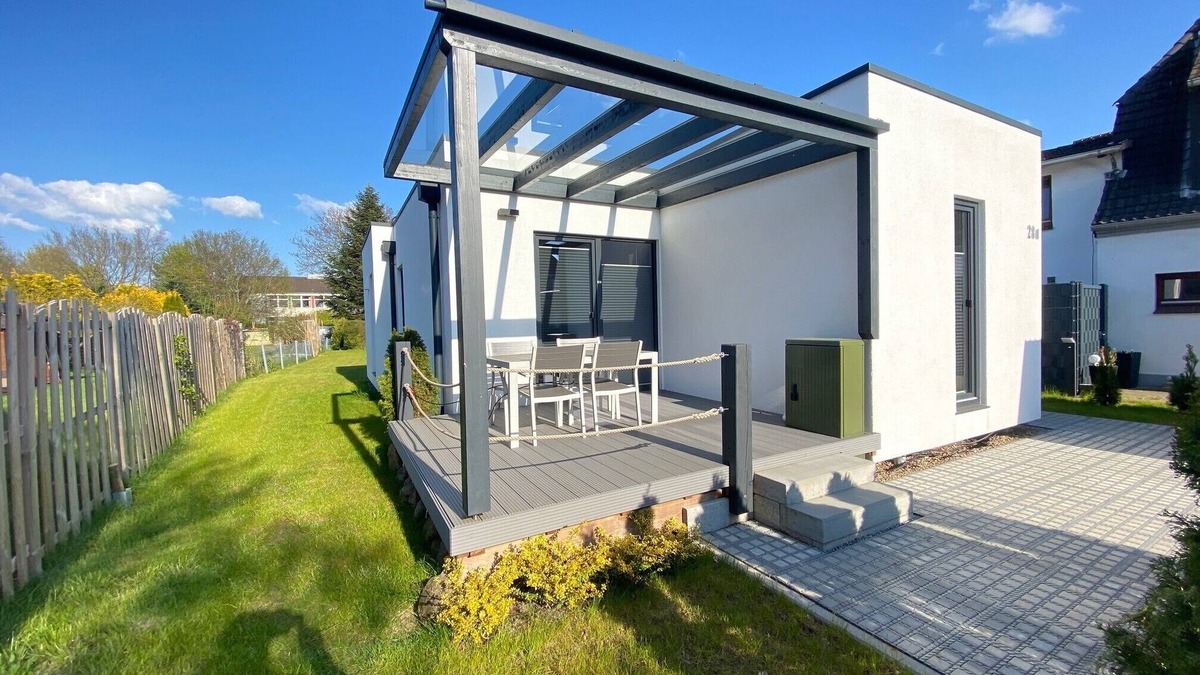 Spaden House | 4-star vacation home on the outskirts of the seaside town of Bremerhaven - e-car charging station