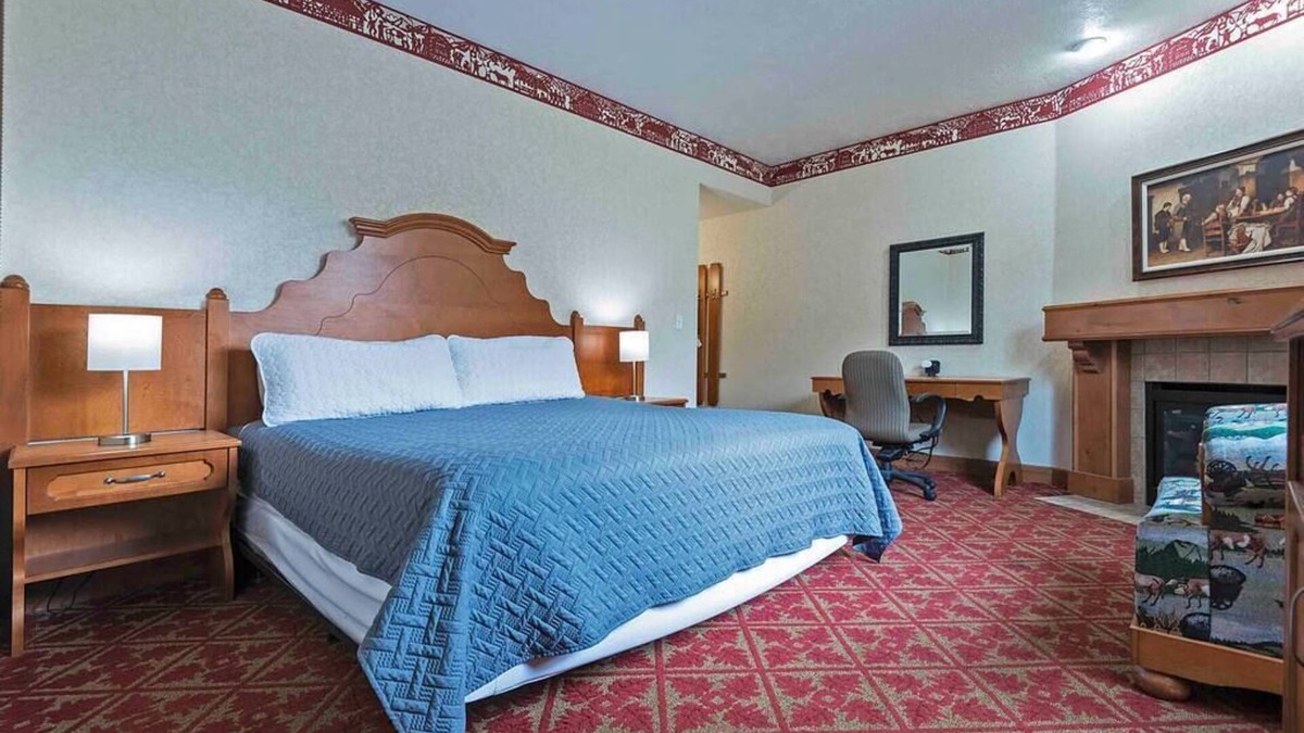 Zermatt House | 4-Star Zermatt Resort King Suite-15 Mins to Park City, Sundance & Deer Valley!