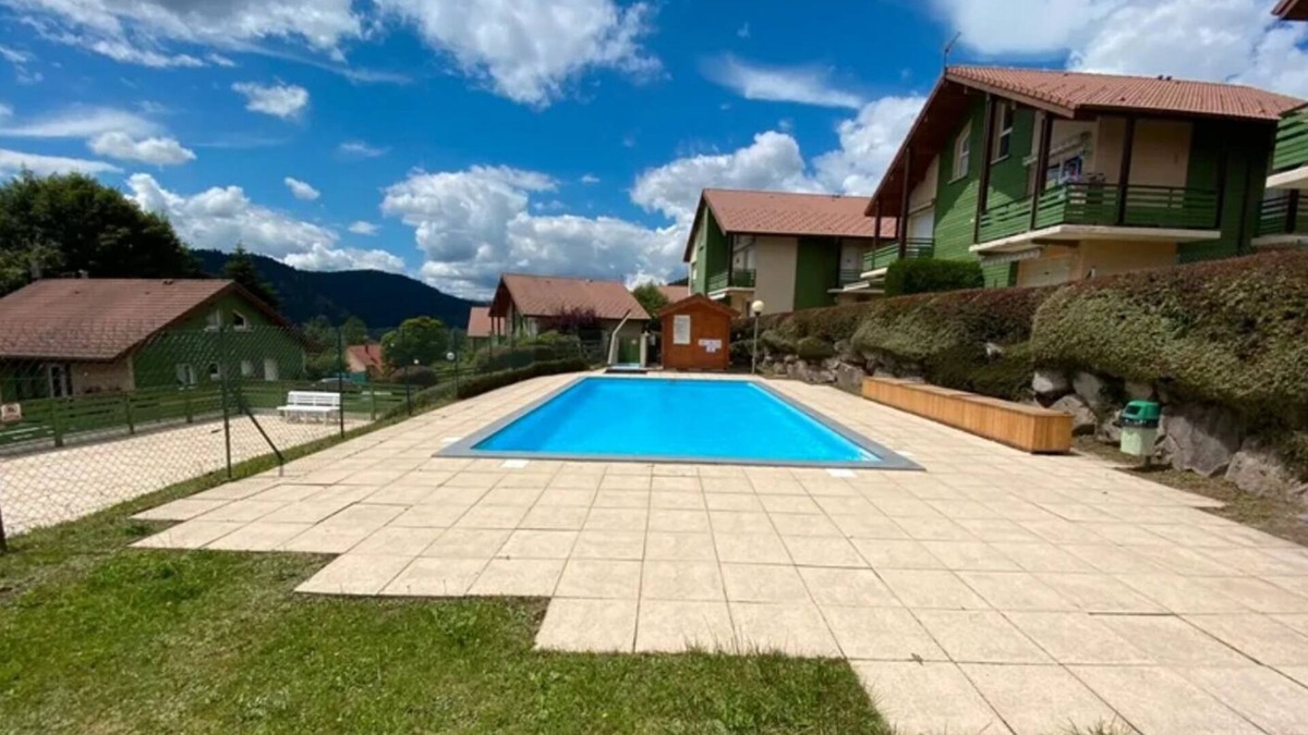 Gerardmer Apartment | 4 stars - Beautiful lake view - 300m from the lake and downtown - Outdoor swimming pool