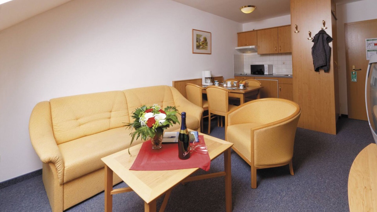 Gutenland Apartment | 4 Sterne Appartement mit einem Schlafzimmer direkt am Eixendorfer See