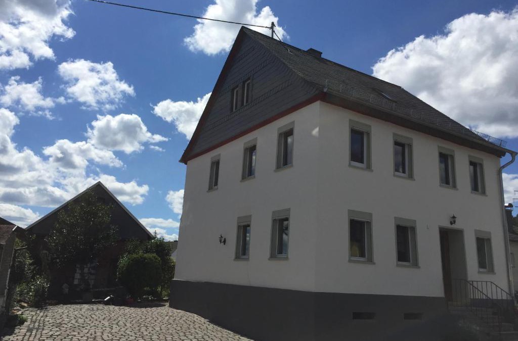 Vollmersbach House | 4-Sterne Ferienhaus Achat-Alm mit E-Ladestation