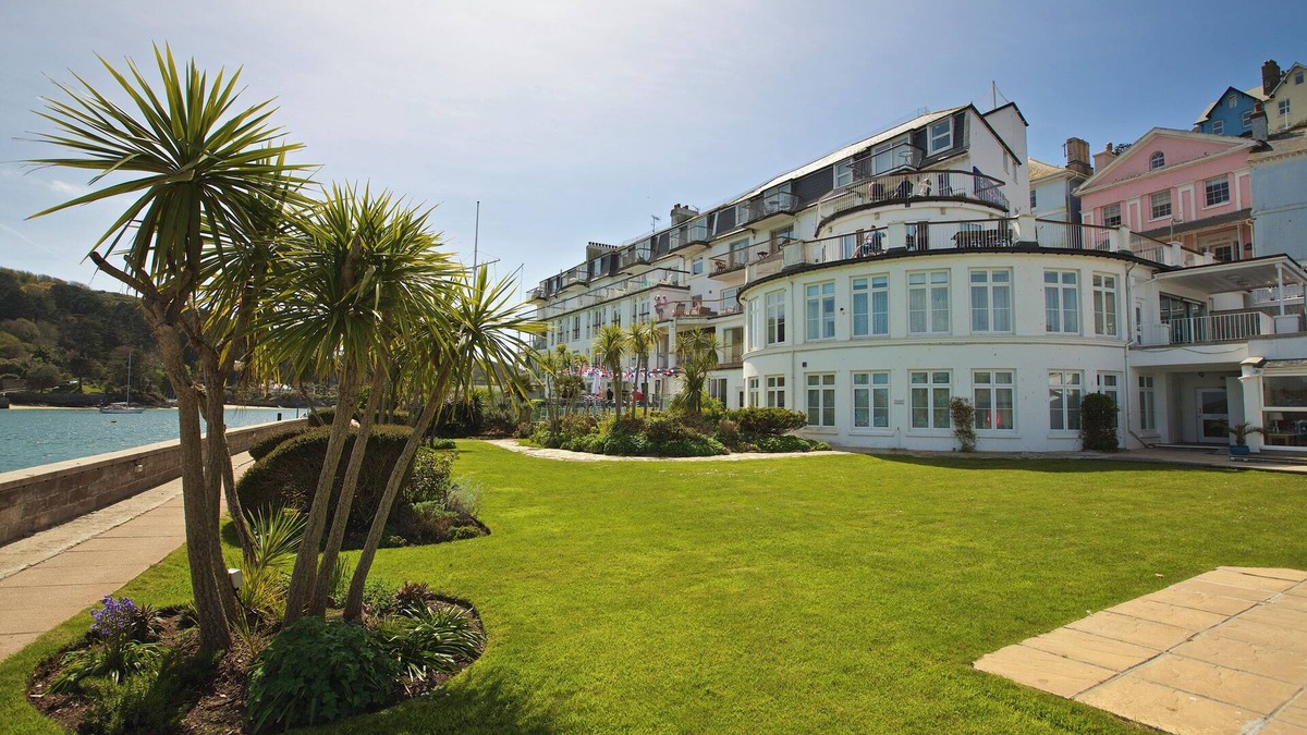 Salcombe Cottage | 4 THE SALCOMBE, family friendly, with pool in Salcombe