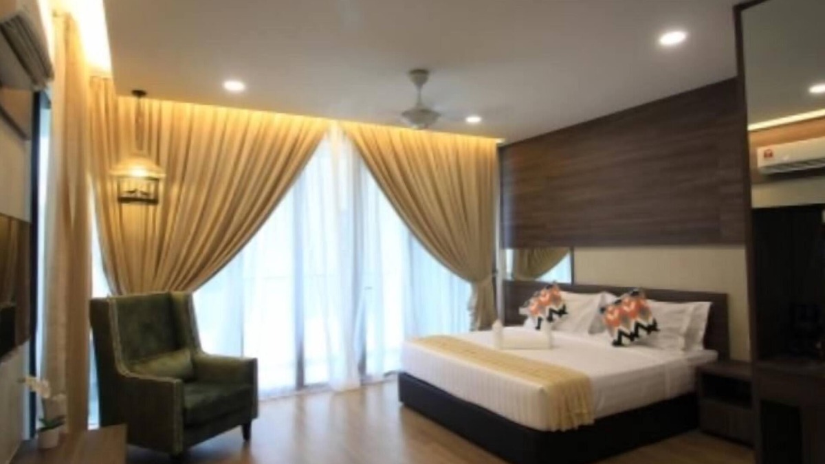 Seri Kembangan Apartment | #4 Tropical Evilla Executive Suite
