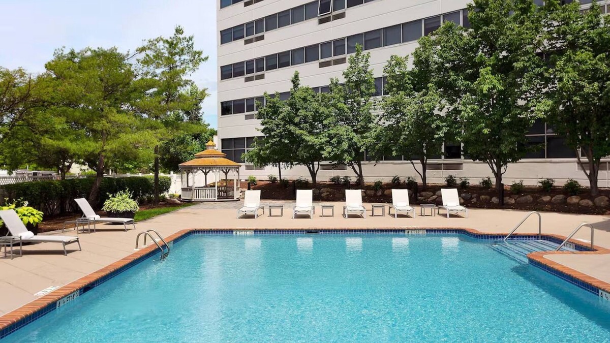 Iselin Hotel | 4 Units, Standard Room with 2 Beds, Delta Hotels by Marriott Woodbridge