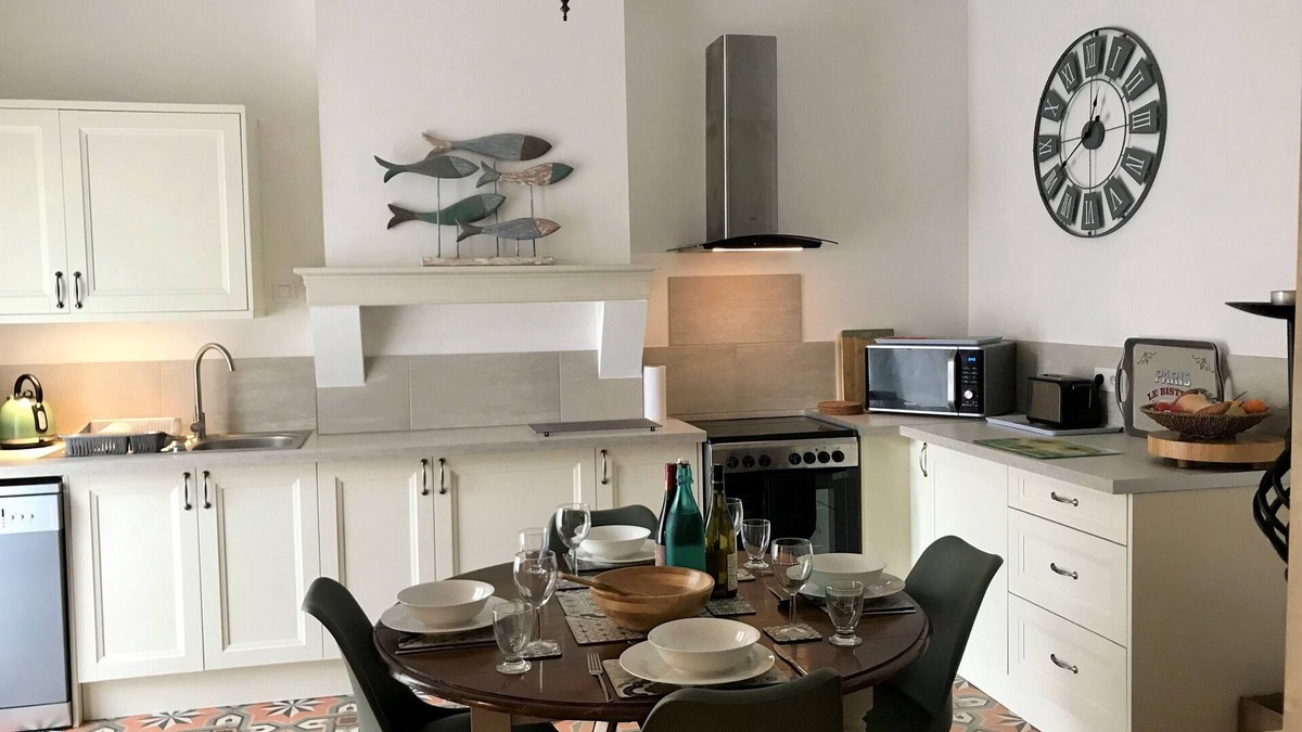 Peyriac-de-Mer House | 4 * Winemakers house + Sunny Terrasse. Chic village by Sea & Vineyards