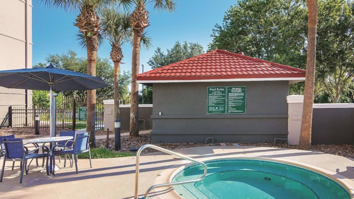 Orlando Hotel | 4 x 2 Double Beds at La Quinta Inn & Suites by Wyndham Orlando UCF