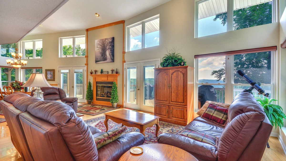 Dan River House | 40-Acre Ararat Escape: On-Site Trails & Mtn Views!