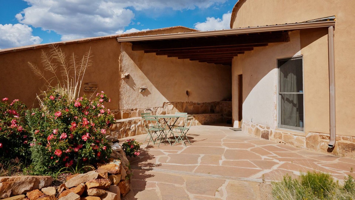 Ojo Caliente House | 40 acre Rustic Adobe Retreat
