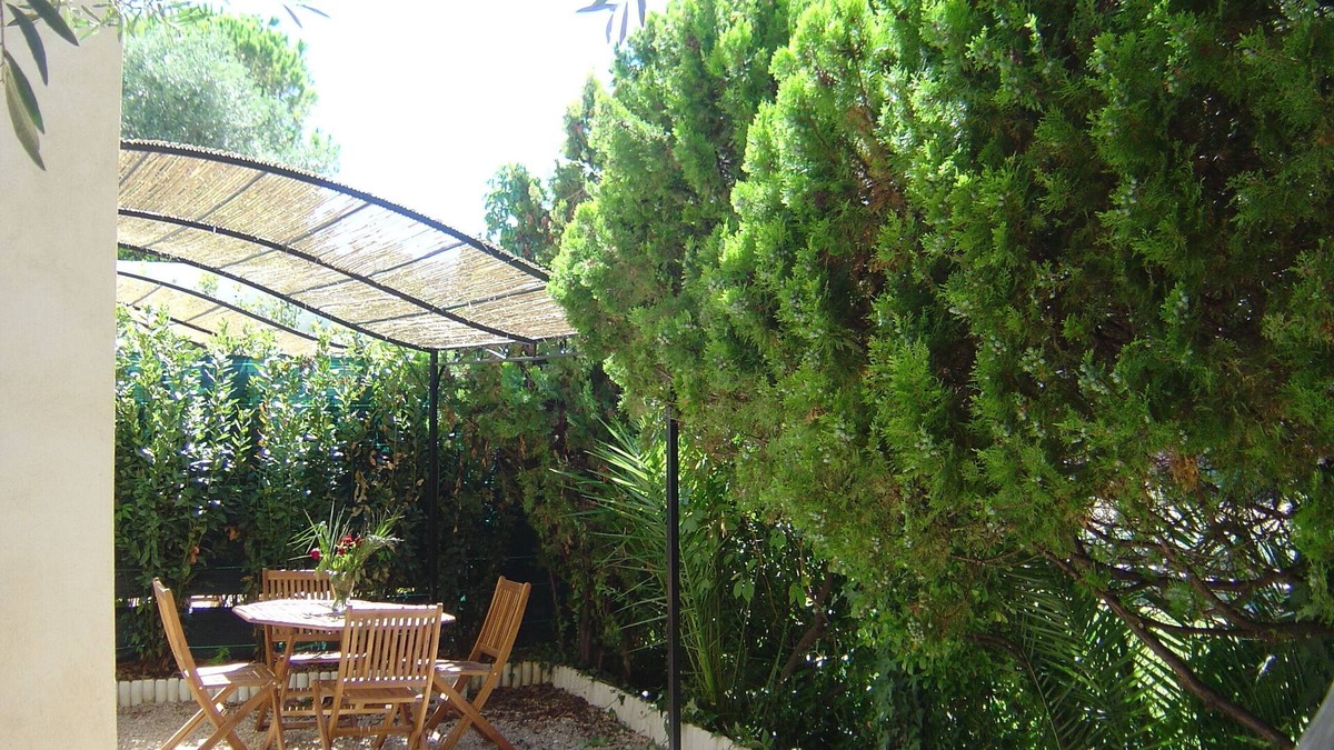 Plaine de la Brague Apartment | 40 m² duplex apartment with air conditioning in villa with garden and parking space