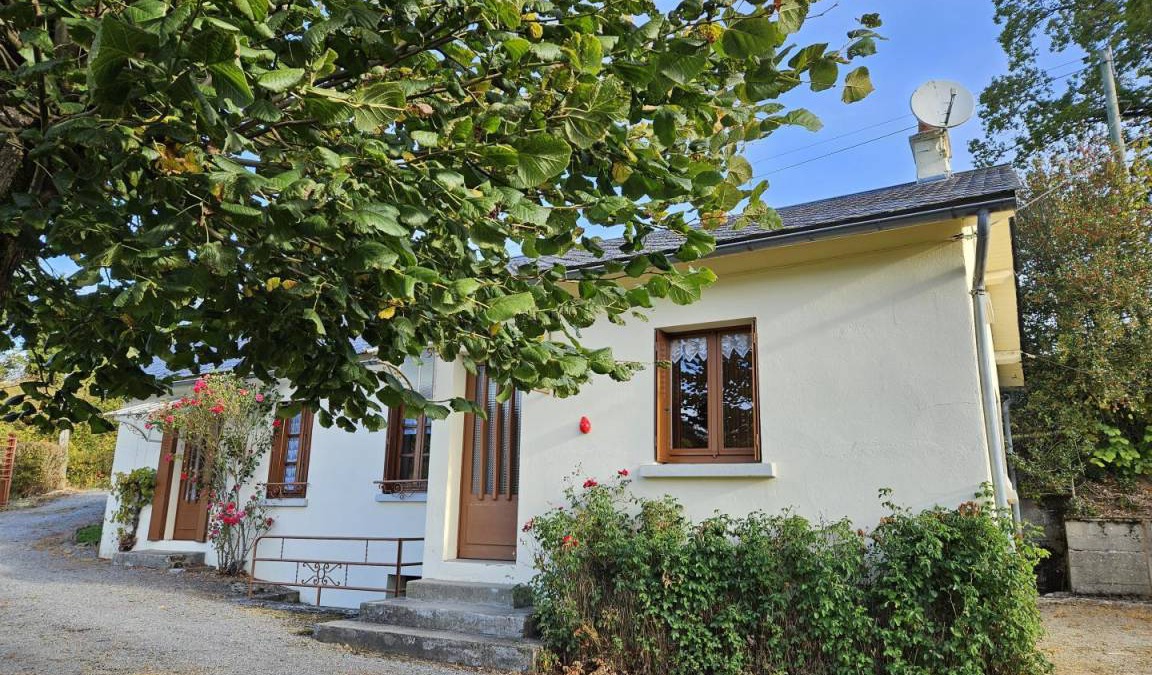 Eygurande House | 40 m² Gîte ∙ 2 bedrooms ∙ 4 guests